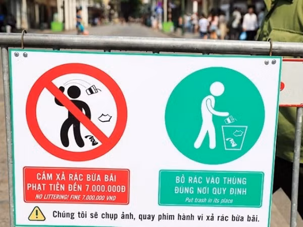 Lắp camera ghi hình, phạt 7 triệu về hành vi xả rác ở phố đi bộ, người dân nói gì?