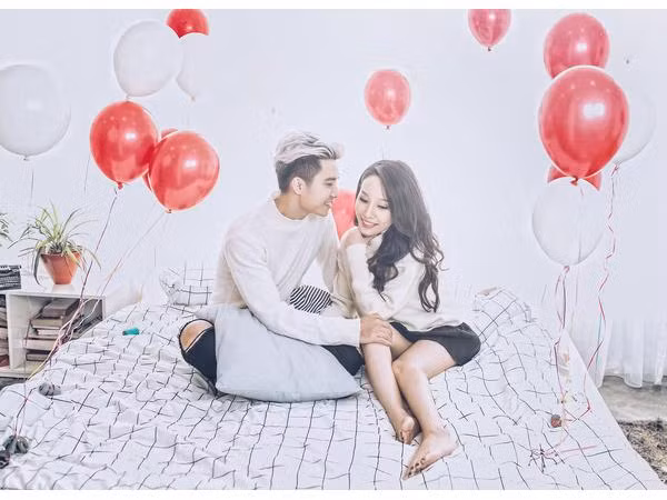 "Quyết đại ca" 5S Online và bạn gái hot girl chính thức về chung một nhà
