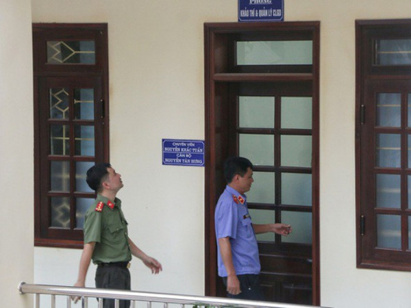 Thêm một thí sinh Hòa Bình gian lận điểm thi chủ động xin thôi học