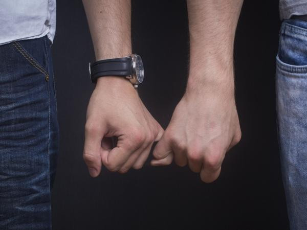 Tâm sự nghẹn ngào của cô gái tan nát gia đình vì tình yêu đồng giới