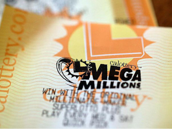 Rủ nhau chơi xổ số, 11 nhân viên ngân hàng trúng 13 nghìn tỷ đồng