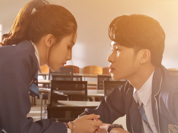 Hit mới của giọng ca "Hồng nhan" vượt mặt Min và Chi Pu trên đường đua mùa Hè