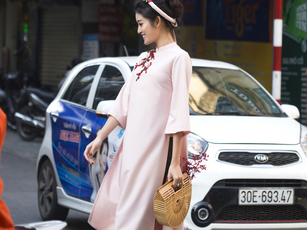 Huyền My "lấn sân" thiết kế thời trang, trình làng bộ sưu tập đầu tay