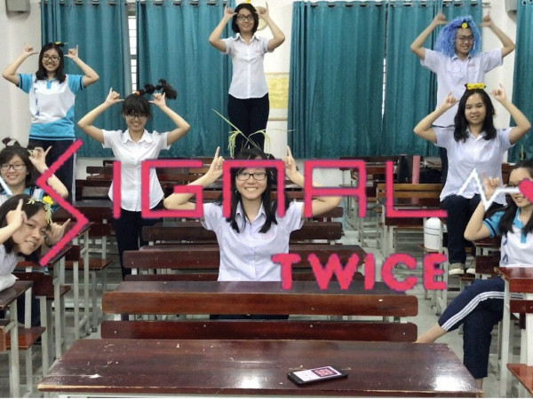 Cười run người với MV SIGNAL (TWICE) phiên bản "made by teen" Phổ thông Năng Khiếu (TP.HCM)