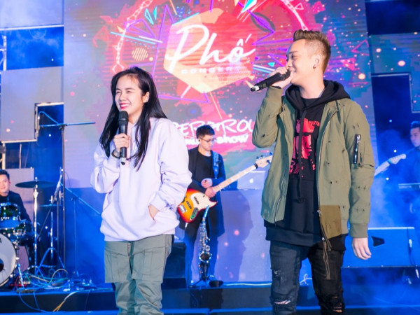 Justatee - Phương Ly lần đầu diễn live "Mặt trời của em" và "Đã lỡ yêu em nhiều"