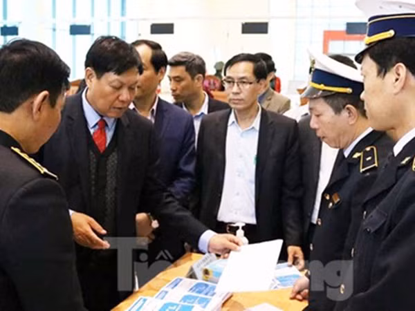 Thực hư thông tin cửa khẩu Hữu Nghị "đóng cửa" vì bệnh viêm phổi corona