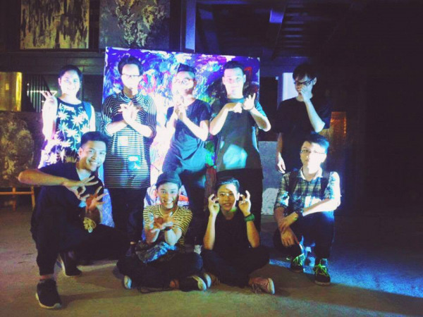 Gloving: Môn nghệ thuật ánh sáng dành cho dancer thời đại mới