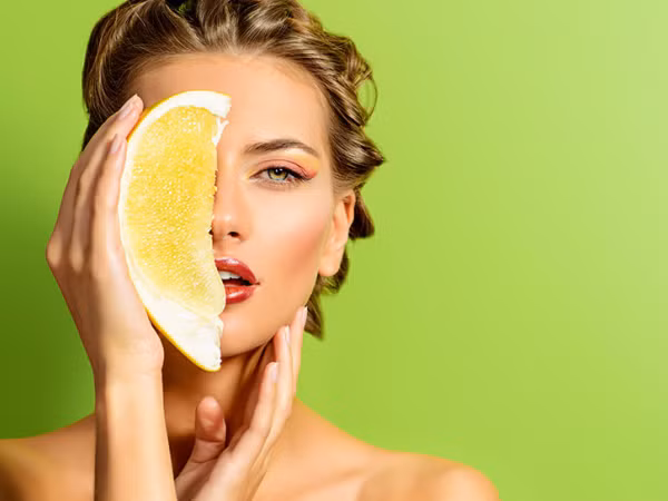 Đây là lý do khiến vitamin C trở thành "thần dược" cho da bạn không nên bỏ qua