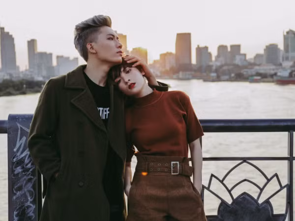  Mượn "La La Land", Anh Tú (The Voice) kể chuyện tình của chính mình trong MV đầu tay