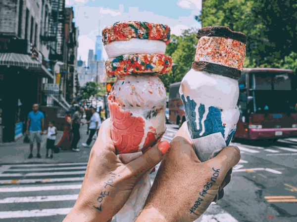 Cận cảnh kem ốc quế 4 tầng ấn tượng đang khuấy đảo cư dân Instagram toàn cầu