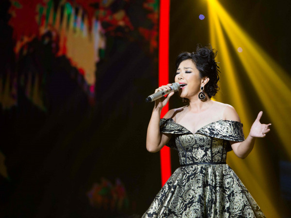 Nguyễn Phương Anh đăng quang ngôi vị Quán quân của "Người hát tình ca 2017"