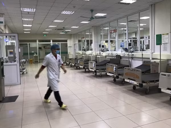 Bệnh nhân thứ 30 tại Việt Nam bị nhiễm Covid-19 đi cùng chuyến bay với N.H.N