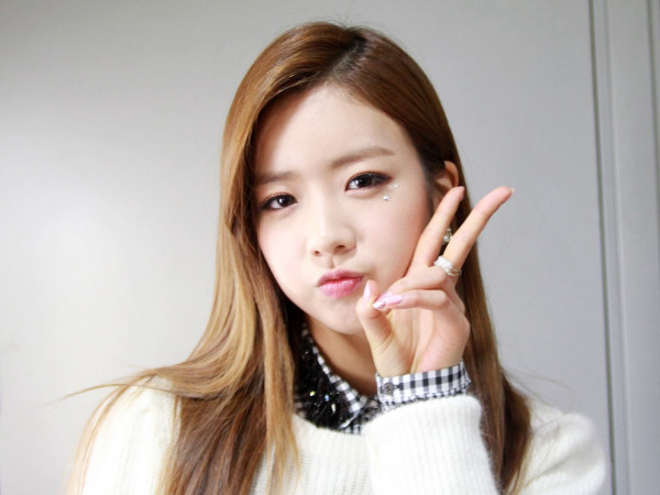 Khán giả bực mình khi Bomi (Apink) bị xử tệ ngay trên sóng truyền hình