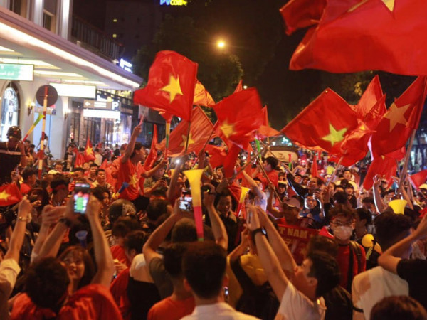 Miền Bắc sắp trở lạnh, fan bóng đá muốn "đi bão" thứ Năm tới hãy chú ý!