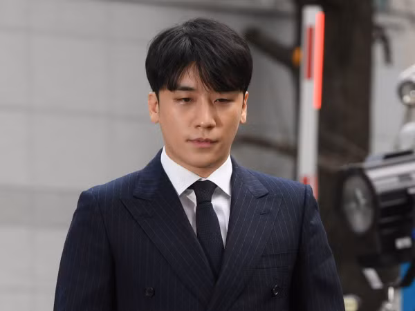 Seungri bị truy tố tội môi giới mại dâm và đánh bạc ở nước ngoài