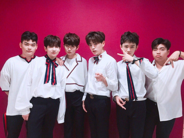 Lên tiếng vì TheEastLight, vì sao trưởng nhóm Lee Seokcheol bị các thành viên khác ngừng theo dõi?
