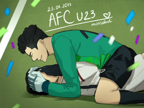 Lần đầu thủ môn Bùi Tiến Dũng tiết lộ về màn ăn mừng nằm đè lên người Đức Chinh