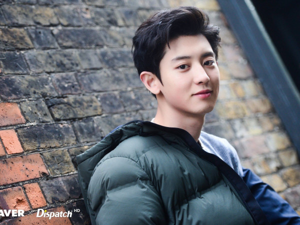Không còn nghi ngờ gì nữa, Dispatch là "fan cuồng" của Chanyeol (EXO)