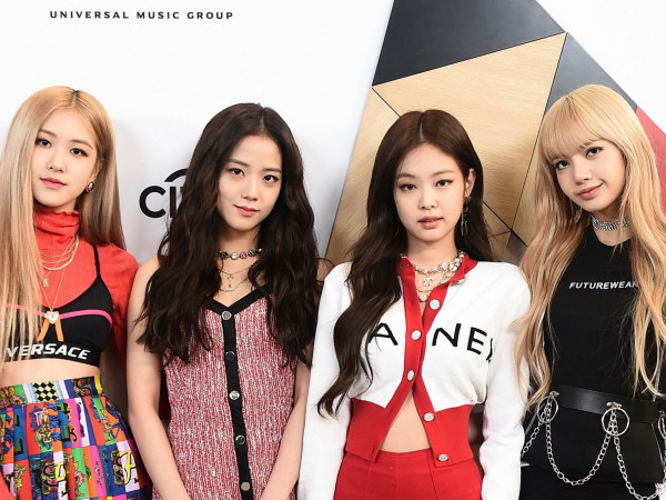 Fan lên tiếng đòi album mới cho Black Pink và đây là câu trả lời của YG Ent