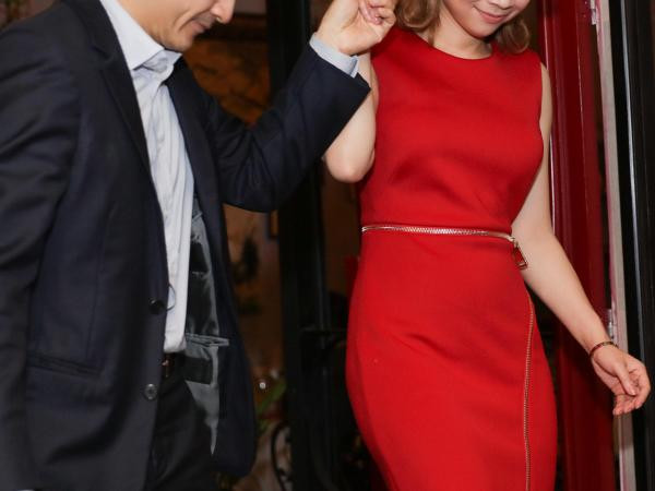 “Búp bê” Thanh Thảo thực hiện MV kỷ niệm chuyện tình yêu hạnh phúc