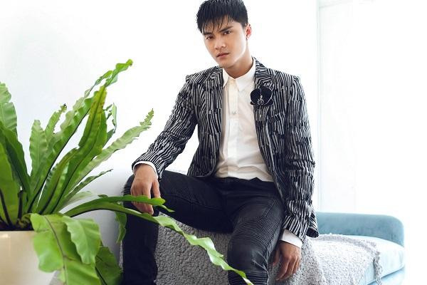 Lâm Vinh Hải khoe vẻ nam tính, lịch lãm trong bộ ảnh mới