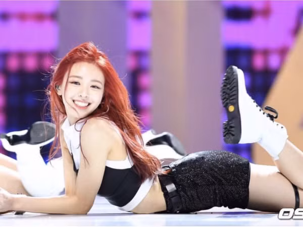Không hẹn mà gặp, các nữ idol thế hệ 2K đều có chiều cao cực khủng