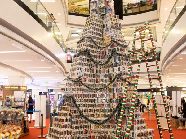 TP.HCM: Xác lập kỷ lục "Cây thông đồ chơi lớn nhất Việt Nam" tại lễ hội Giáng Sinh