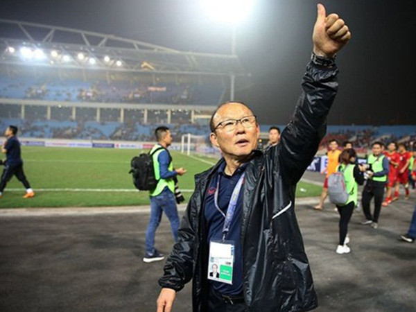 Báo Hàn Quốc: “Mức lương hiện tại của HLV Park Hang Seo quá thấp”