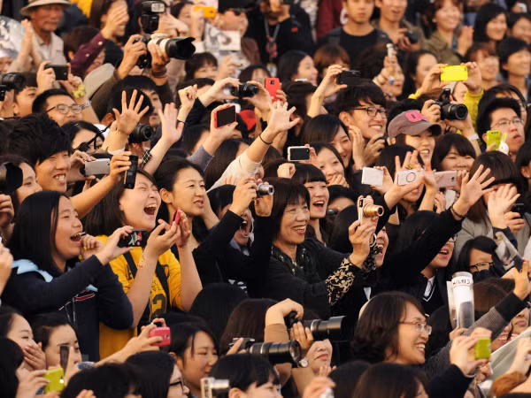 Nếu bạn “hội tụ” đủ 7 dấu hiệu này thì bạn chính là “cạ cứng” của K-Pop rồi đấy!