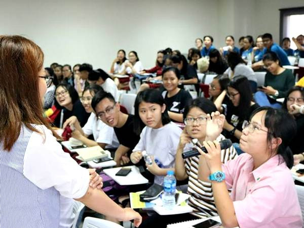 "Thử thách kim cương 2018": Gõ cửa lớp học "summercool" cùng 100 "viên kim cương" 