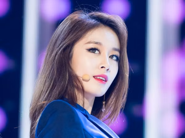 Đài MBC hứng bao gạch đá của fan T-ara vì đối xử bất công với Jiyeon 