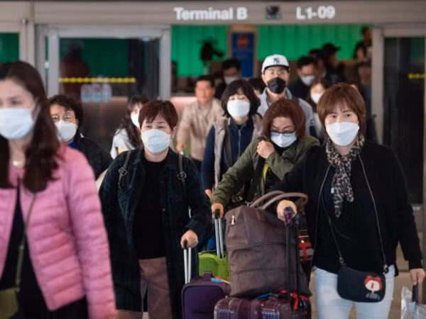 Khẩu trang N95, khẩu trang y tế trở thành mặt hàng được tìm kiếm nhiều nhất Việt Nam do virus corona