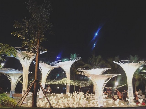 Teen Sài Gòn rủ nhau "check-in" công viên "Gardens by the Bay" phiên bản thu nhỏ tại quận 2