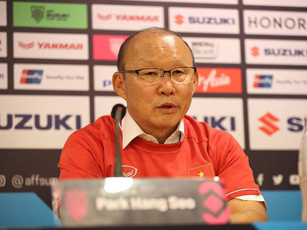 HLV Park Hang Seo: “Tôi xúc động với chức vô địch AFF Cup 2018”