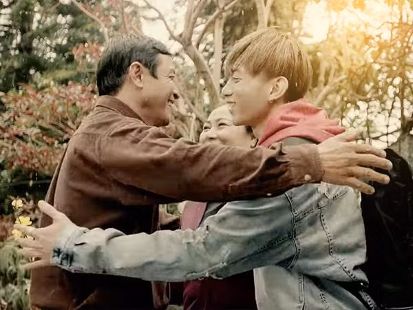 Đi hay trở về? Chỉ cần lúc ở, hạnh phúc luôn hiện hữu!