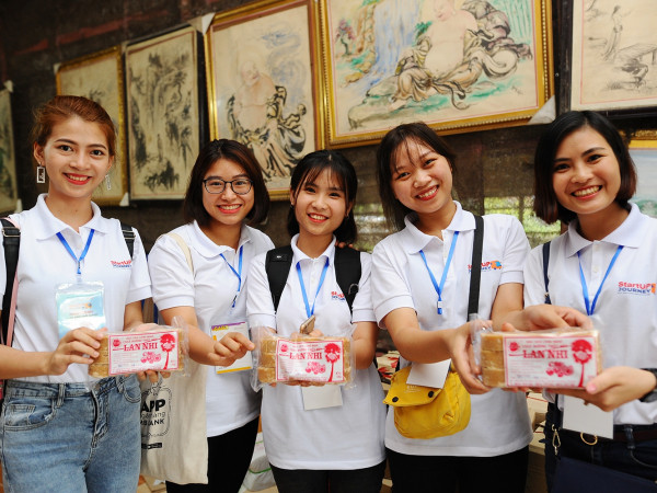 Giới trẻ trải nghiệm "Hành trình Thanh niên khởi nghiệp đổi mới sáng tạo"