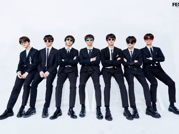 Để giữ chân fan Hàn, Big Hit Ent đành phải hủy ca khúc chủ đề Bird