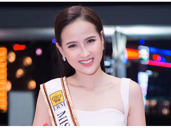 Clip: Khánh Ngân (The Face) sẽ mang nón lá và hơn 30 bộ đồ đến Miss Globe 2017