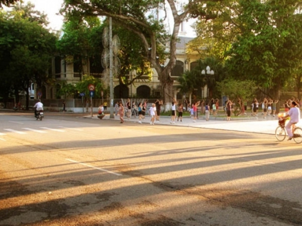 Chấm dứt những ngày mưa phùn ảm đạm, miền Bắc sắp nắng nóng 35 độ C