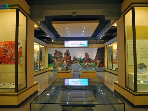Những báu vật khảo cổ học Việt Nam được giới thiệu với công chúng 