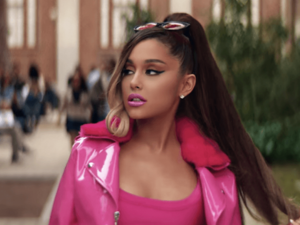 Ariana Grande vượt Selena Gomez, đạt quán quân trên Spotify với "Thank U, Next"