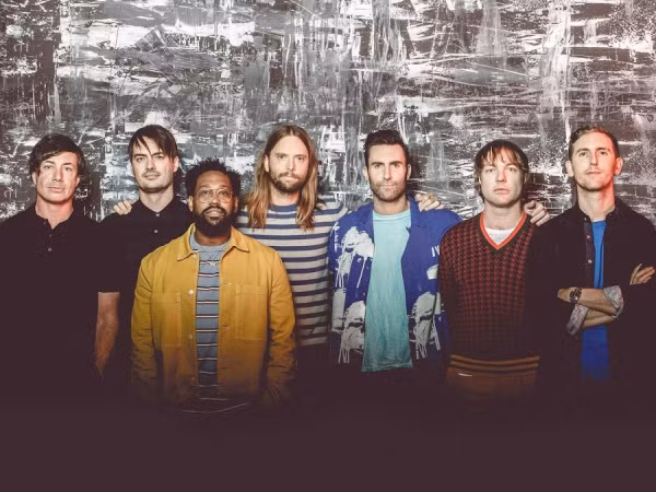 “Đen đủ đường” như Maroon 5: Con đường đến “Super Bowl Halftime Show 2019” toàn rắc rối