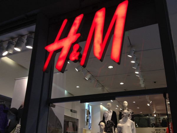 H&M chuẩn bị mở cửa hảng thứ 9 tại Việt Nam, sẵn sàng “chiêu đãi” khách hàng BST mùa Xuân