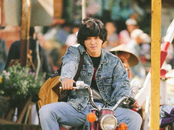 "Tháng năm rực rỡ": Thanh xuân mỗi cô gái hẳn đều từng say nắng một anh chàng như Đông Hồ