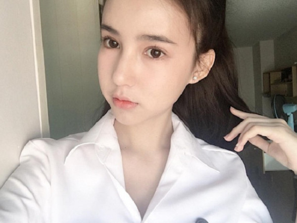 Để mặt mộc đã xinh ngất ngây thế này, Yoshi xứng đáng giành ngôi Hoa hậu chuyển giới Thái Lan 