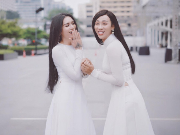 Diện áo dài trên đất Thái, BB Trần - Hải Triều được khen xinh như Hoa Hậu