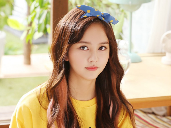 Kim So Hyun sẽ trở thành “bà ngoại tuổi 20” trong Miss Granny bản truyền hình