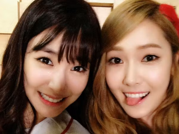 Không thể ngờ những idol này lại từng trải qua sự trùng hợp chẳng thể tin nổi 