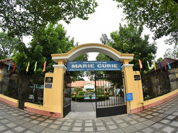 Từ chuyện xích mích, hai nhóm học sinh ở TPHCM hẹn gặp rồi chém nhau