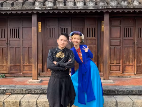 Phan Mạnh Quỳnh mở màn 2020 bằng MV mới kết hợp cùng YouTuber Hậu Hoàng